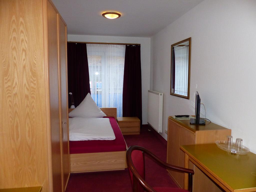 Hotel Aggertal Γκούμερσμπαχ Εξωτερικό φωτογραφία