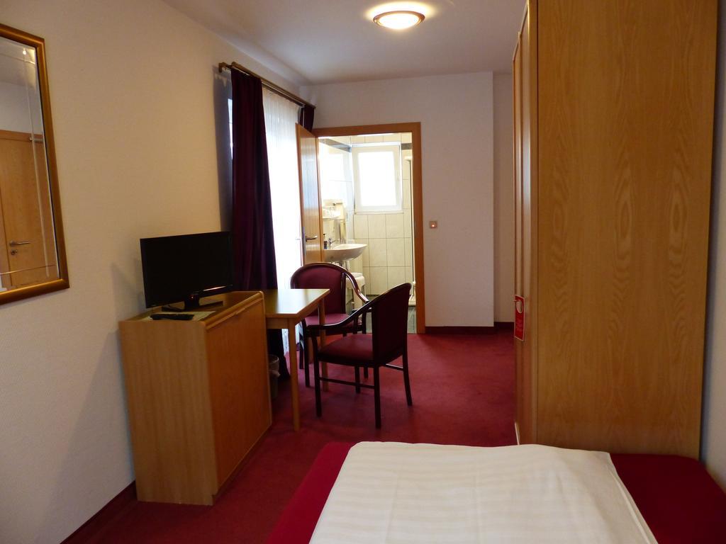 Hotel Aggertal Γκούμερσμπαχ Εξωτερικό φωτογραφία